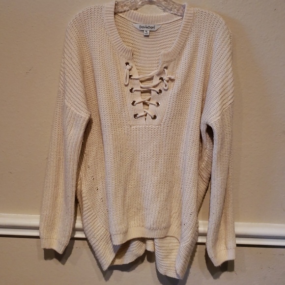 🎯SOLD🎯Oversized lace up high low cream sweater - Picture 3 of 7
